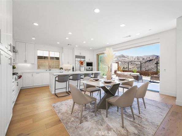 107 Somera, Irvine CA 92602