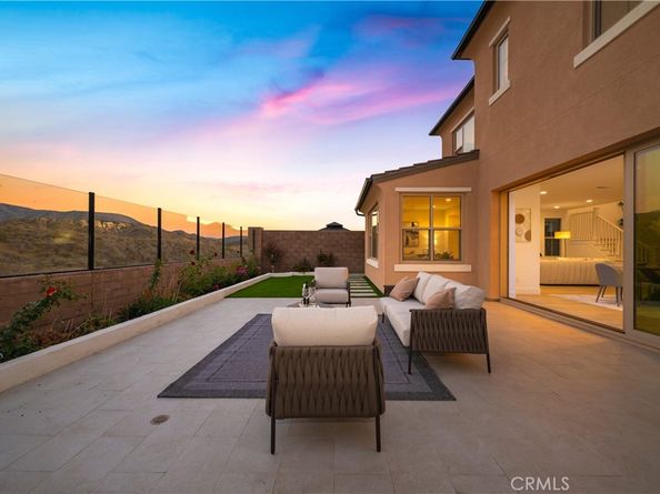 107 Somera, Irvine CA 92602