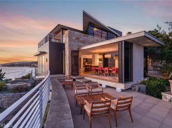 15 Camel Point Drive