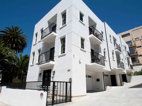 1901 N Stoke Lane, Los Angeles CA 90068