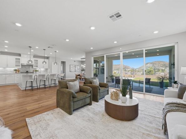 2940 Gait Way, Escondido CA 92029