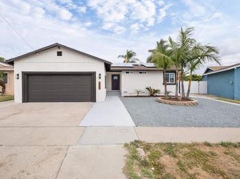2451 Calle Chanate