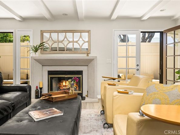 111 Geneva walk, Long Beach CA 90803