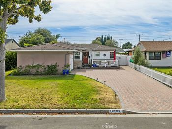 10909 Gladhill