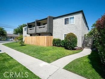 8100 Cerritos
