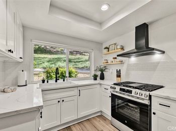 6512 E Camino Vista