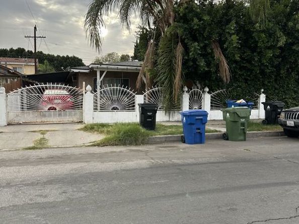 11577 Amboy Avenue, San Fernando CA 91340