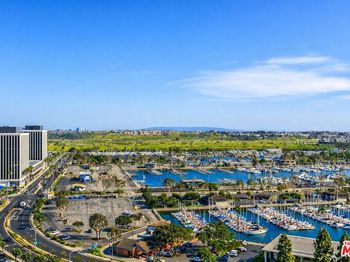 13600 Marina Pointe Drive