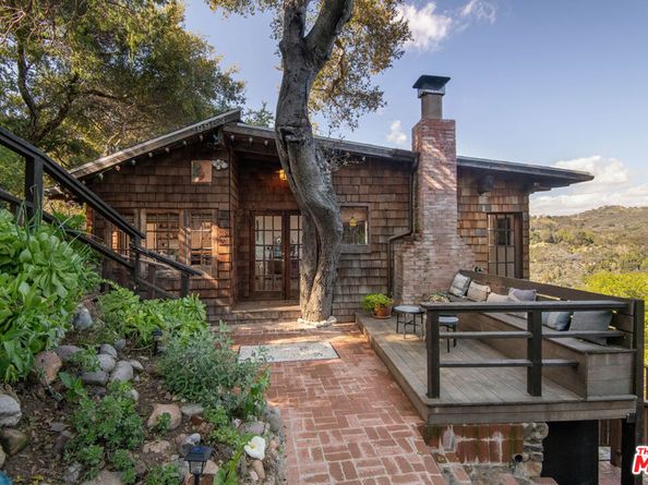 19963 Observation Drive, Topanga CA 90290