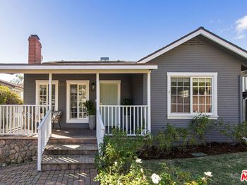 2415 Edgewater Terrace