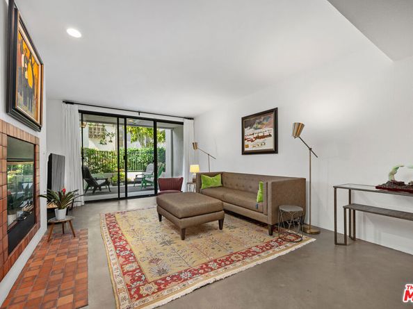 2960 Neilson Way 103, Santa Monica CA 90405