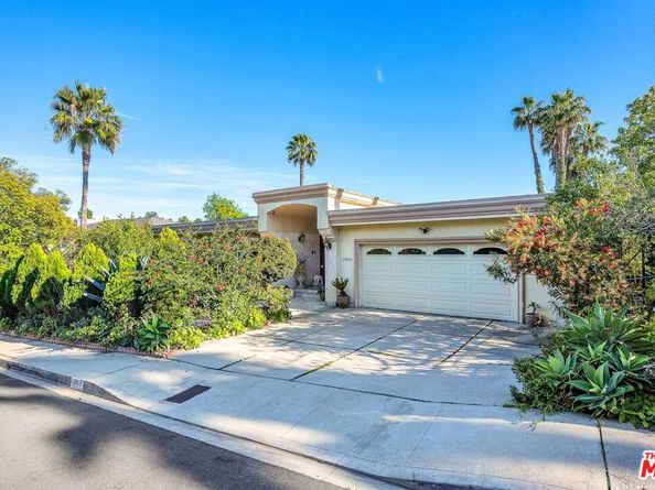 10810 Via  Verona Street, Los Angeles CA 90077