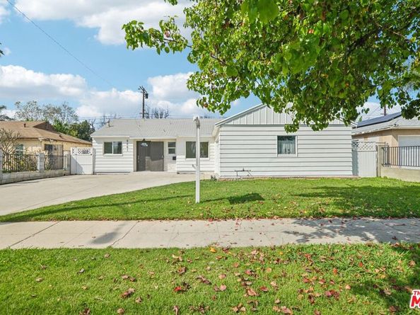 8061 Hesperia Avenue, Reseda CA 91335