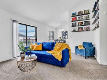 12650 Lakeshore Dr. Unit 127