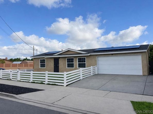 557 Parkbrook Street, Spring Valley CA 91977