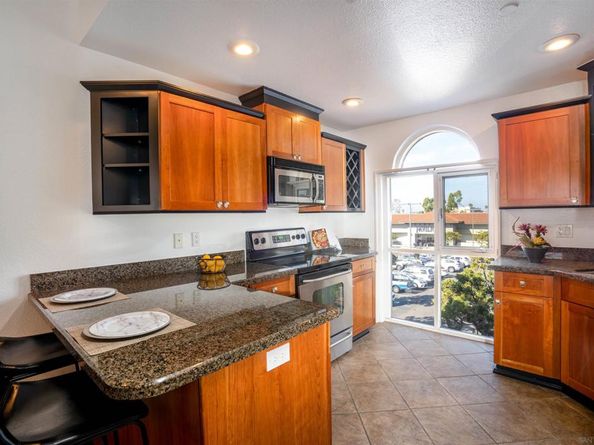 7514 Girard Ave 22, La Jolla CA 92037