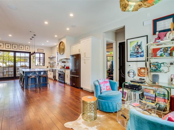 2004 E 16th ST B, Austin TX 78702