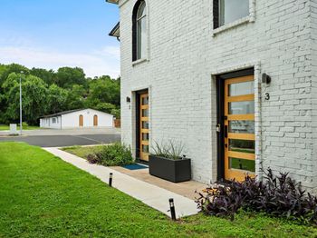 1206 Hollow Creek DR