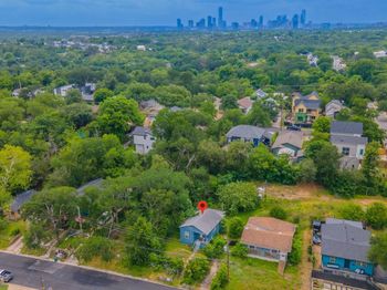 1408 Luna ST