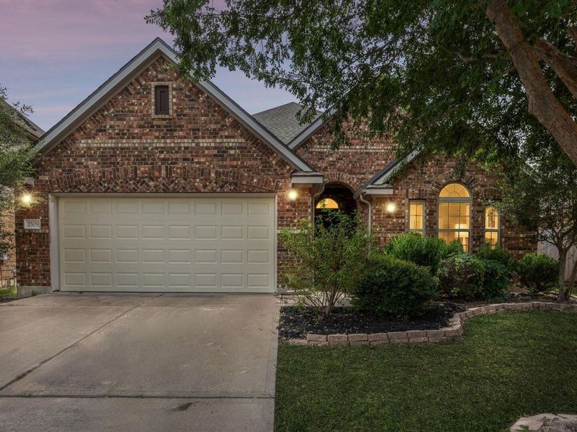 2509 Dillon Pond LN, Pflugerville TX 78660