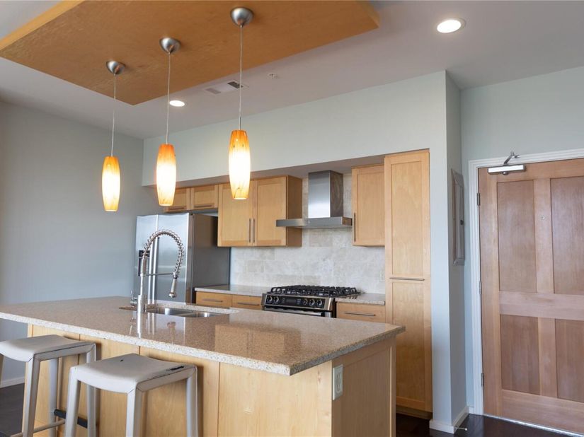 1600 Barton Springs RD 5610, Austin TX 78704