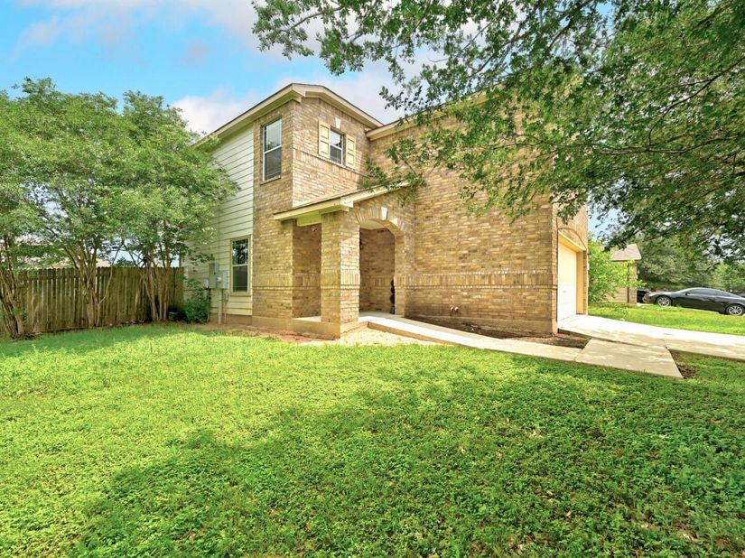 6800 Baythorne DR, Austin TX 78747