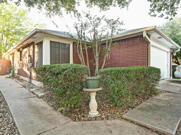 1837 Friars Tale LN, Austin TX 78748