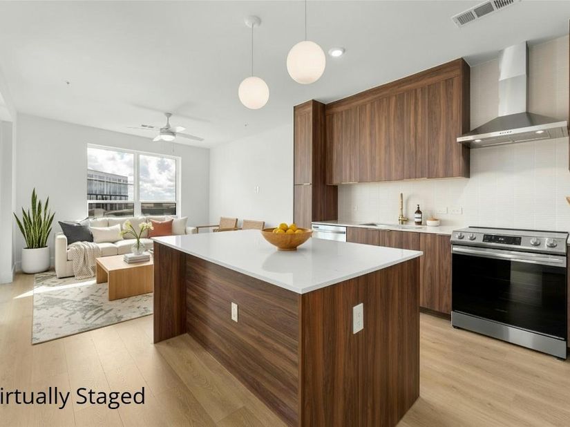 1701 Simond Ave 644, Austin TX 78723