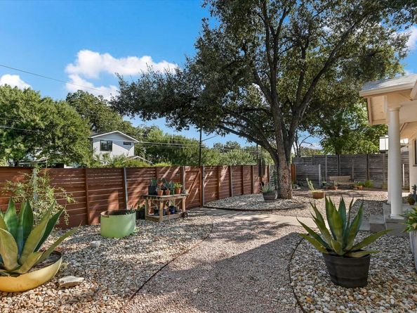 807 W Oltorf ST, Austin TX 78704