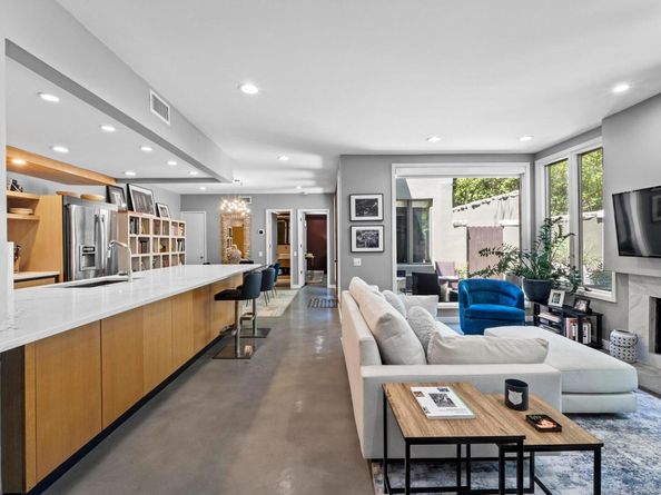 1111 W 12th ST 102, Austin TX 78703