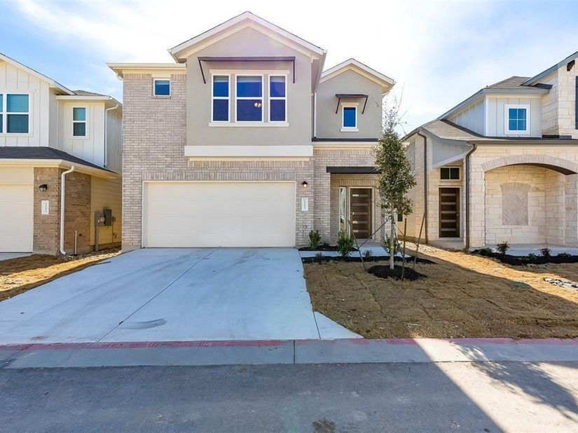 1005 Legend Milton Ln, Austin TX 78748