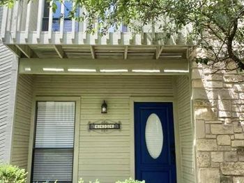 4404 Travis Country CIR