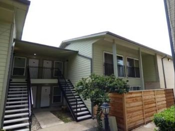 2124 Burton DR