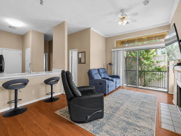 2802 Nueces ST 201, Austin TX 78705