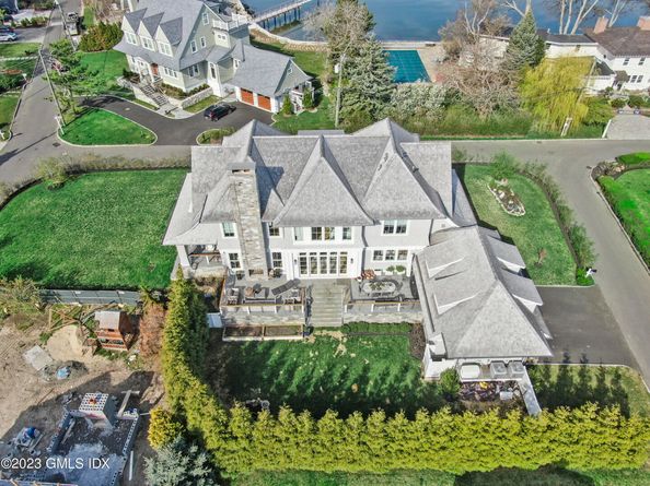 10 W Crossway, Old Greenwich CT 06870