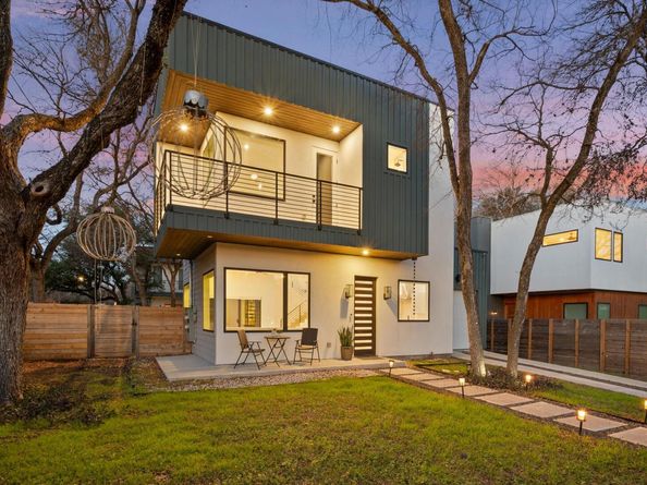 910 Nalide ST B, Austin TX 78745