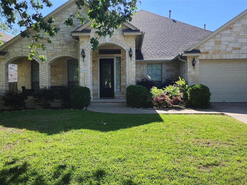 11709 Via Grande DR, Austin TX 78739
