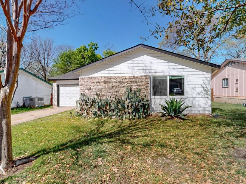 408 Blueberry HL, Austin TX 78745