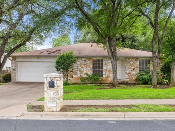 12006 Trianon LN