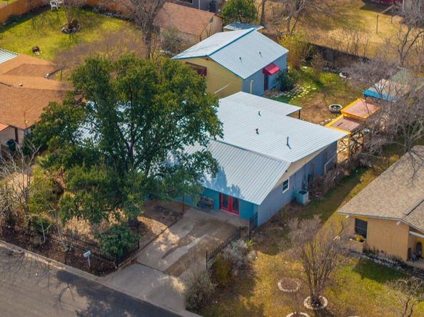 205 E Lola DR, Austin TX 78753
