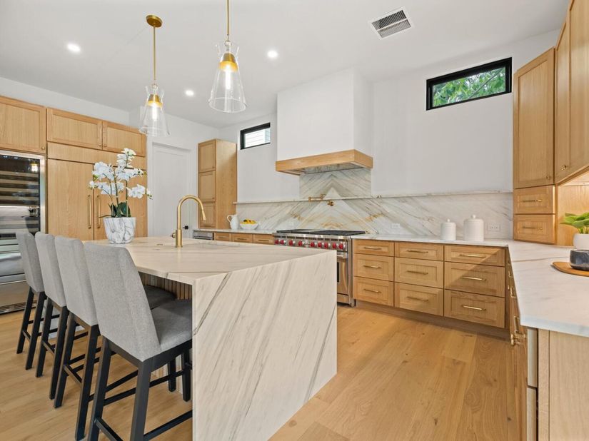 4801 W Frances PL, Austin TX 78731
