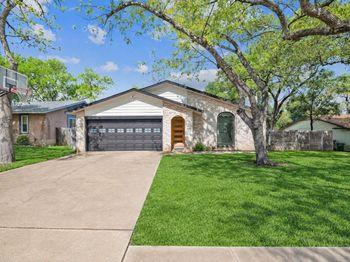 7504 Whispering Oaks DR