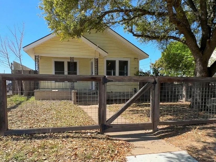 4914 Woodrow Ave, Austin TX 78756