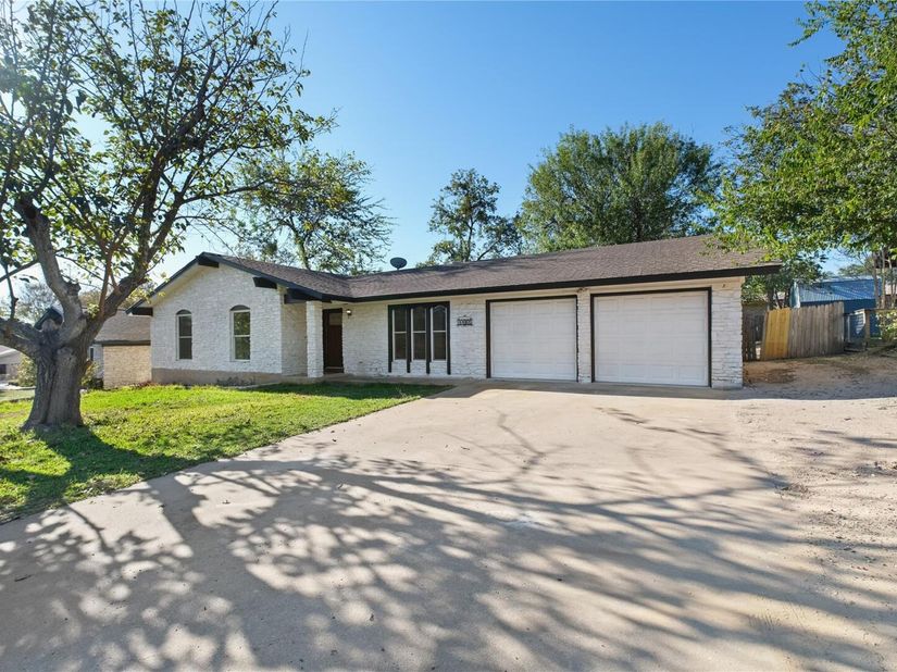 1107 Rebbeca DR, Austin TX 78758