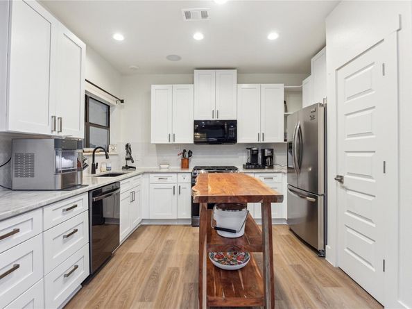 3404 American Dr. DR 1099, Lago Vista TX 78645