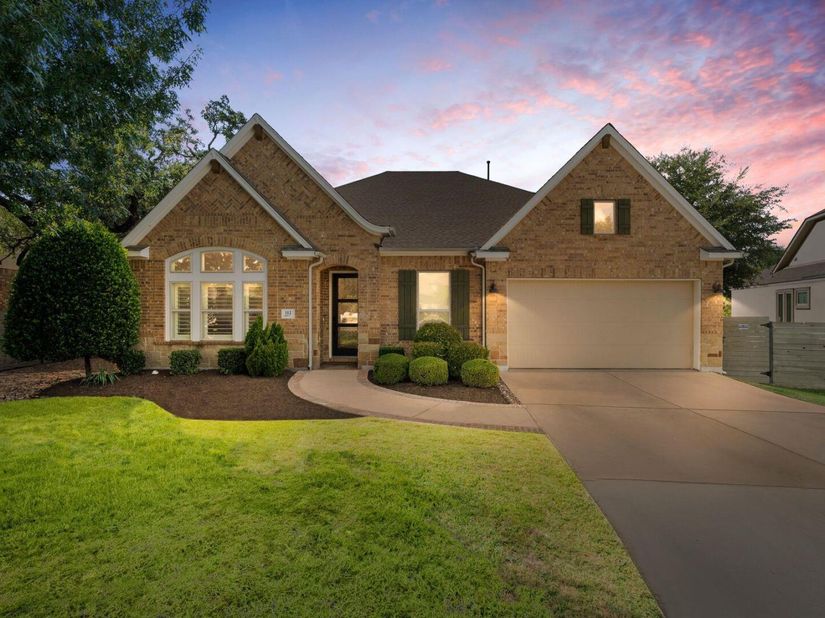 112 Barefoot Park LN, Georgetown TX 78628