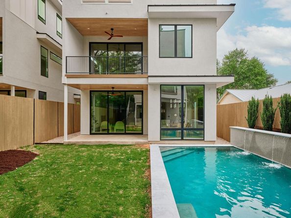 1213 Karen 2, Austin TX 78757