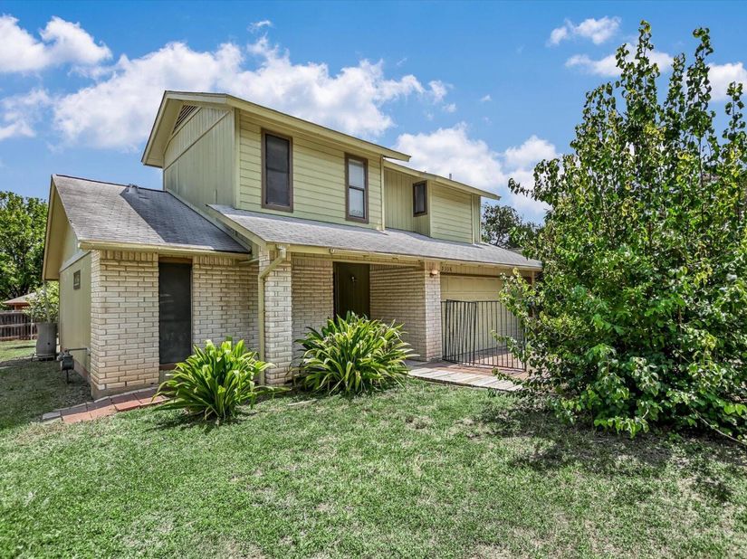 5308 Meadow CRST, Austin TX 78744
