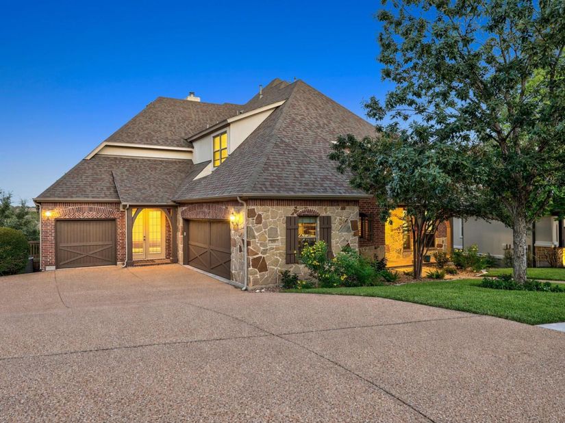 309 Santaluz LN, Austin TX 78732