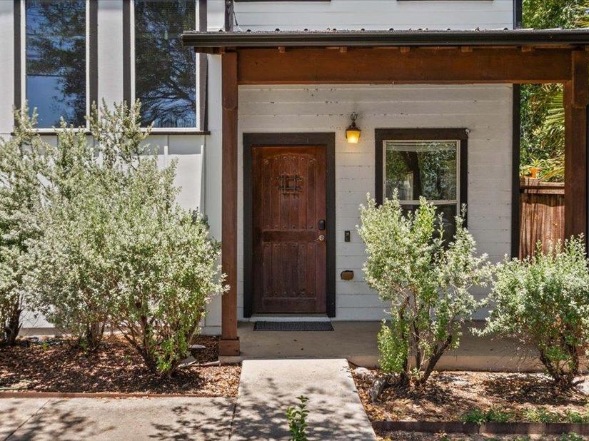 3304 E 5th ST B, Austin TX 78702